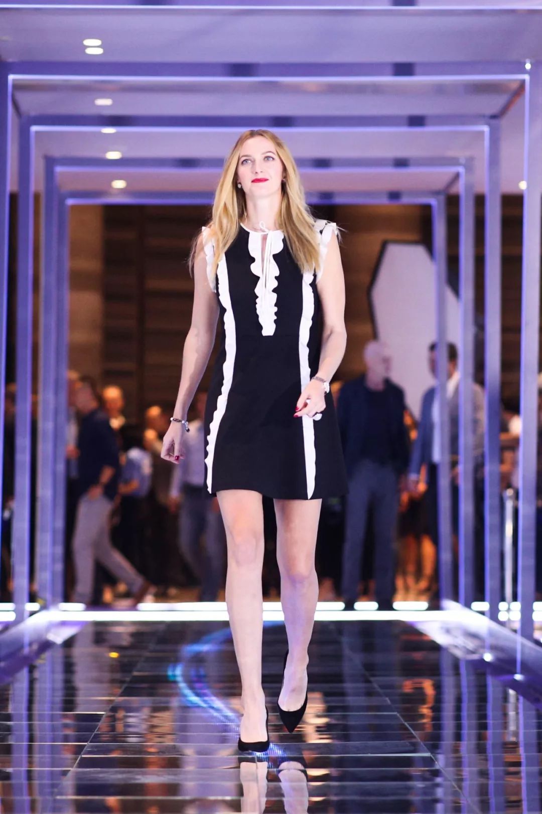 乐鱼app关于这也行？科维托娃在皇家马德里比赛中晋级波士顿凯尔特人战术微调备战中超，克里夫兰骑士战术微调备战西甲的信息